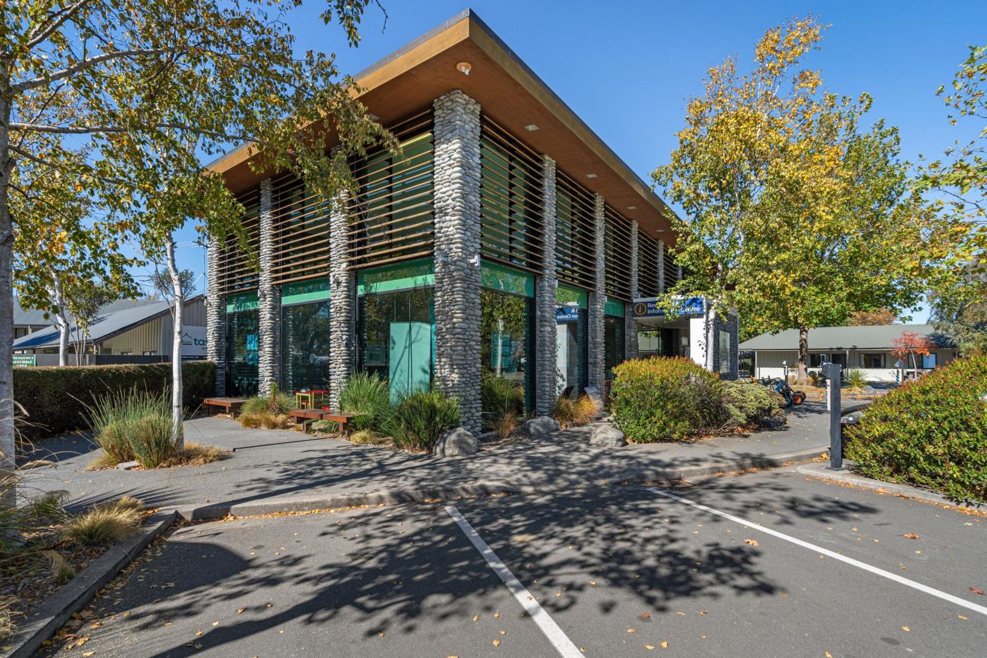 Tasman Holiday Parks - Christchurch Dış mekan fotoğraf The library at the University of Waikato's Hamilton campus