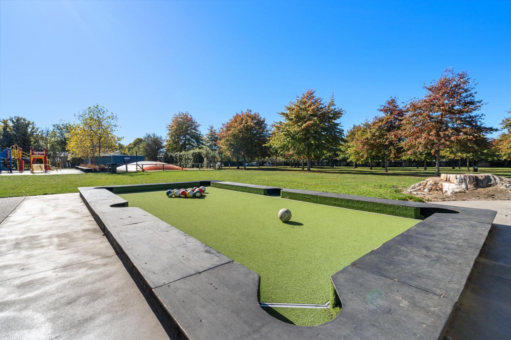 Tasman Holiday Parks - Christchurch Dış mekan fotoğraf The 2015 World Bowls Centre